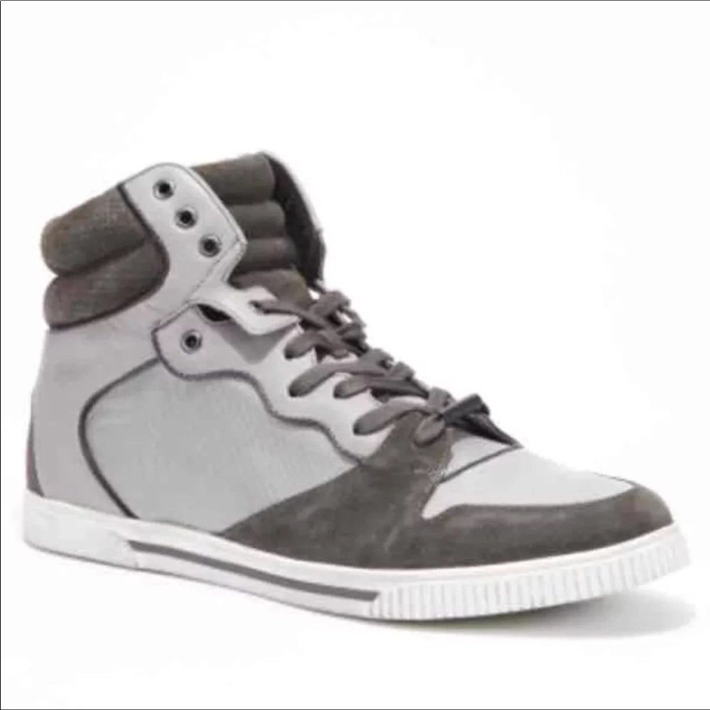 Kenneth Cole Reaction “Jump the fence” heigh tops